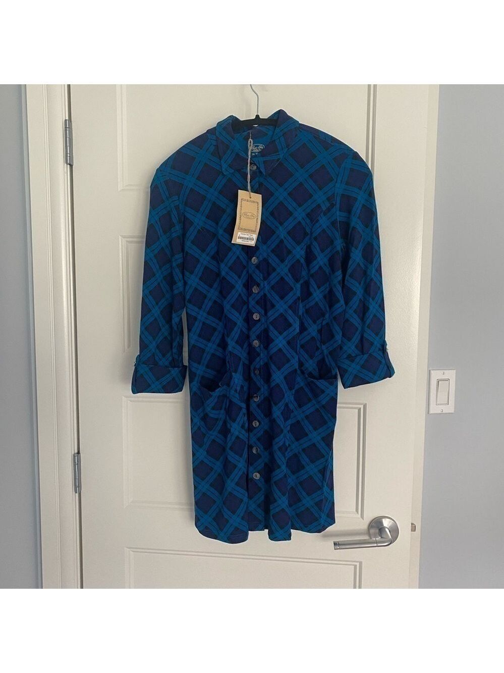 BLUE sky tunic size small